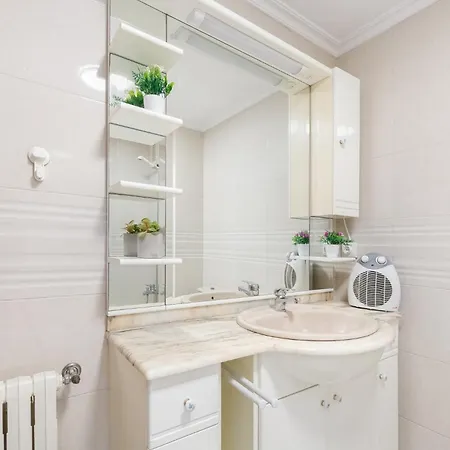 Encantador Piso Con Parking By Vigo