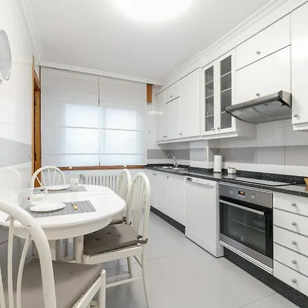 Apartment Encantador Piso Con Parking By Vigo
