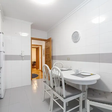 Lejlighed Encantador Piso Con Parking By